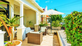 Отель Antrim Luxury Villa  Кейптаун